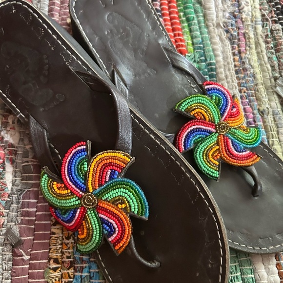 Vibrant Beaded Women's Sandals 9 - Picture 4 of 16